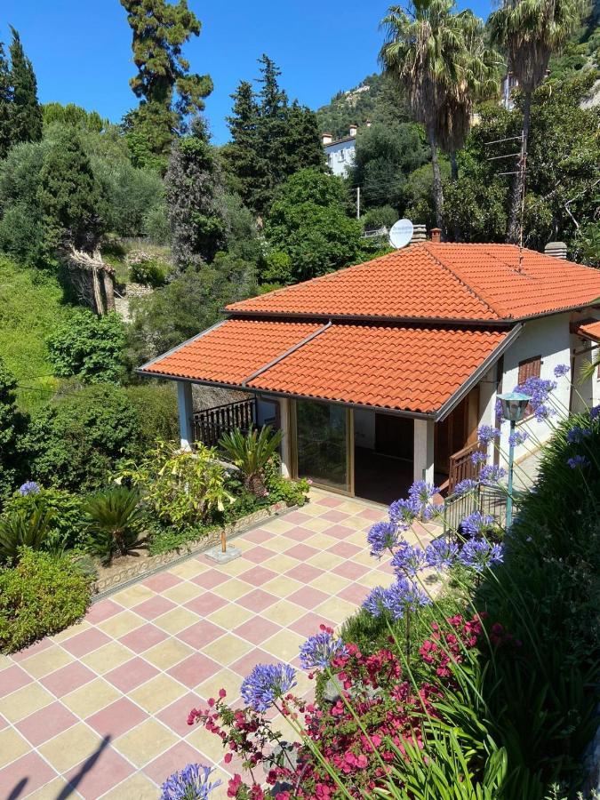 Ascheri Country House - Grimaldi, ヴェンティミーリア エクステリア 写真