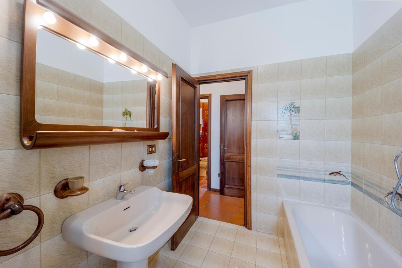 Ascheri Country House - Grimaldi, ヴェンティミーリア エクステリア 写真